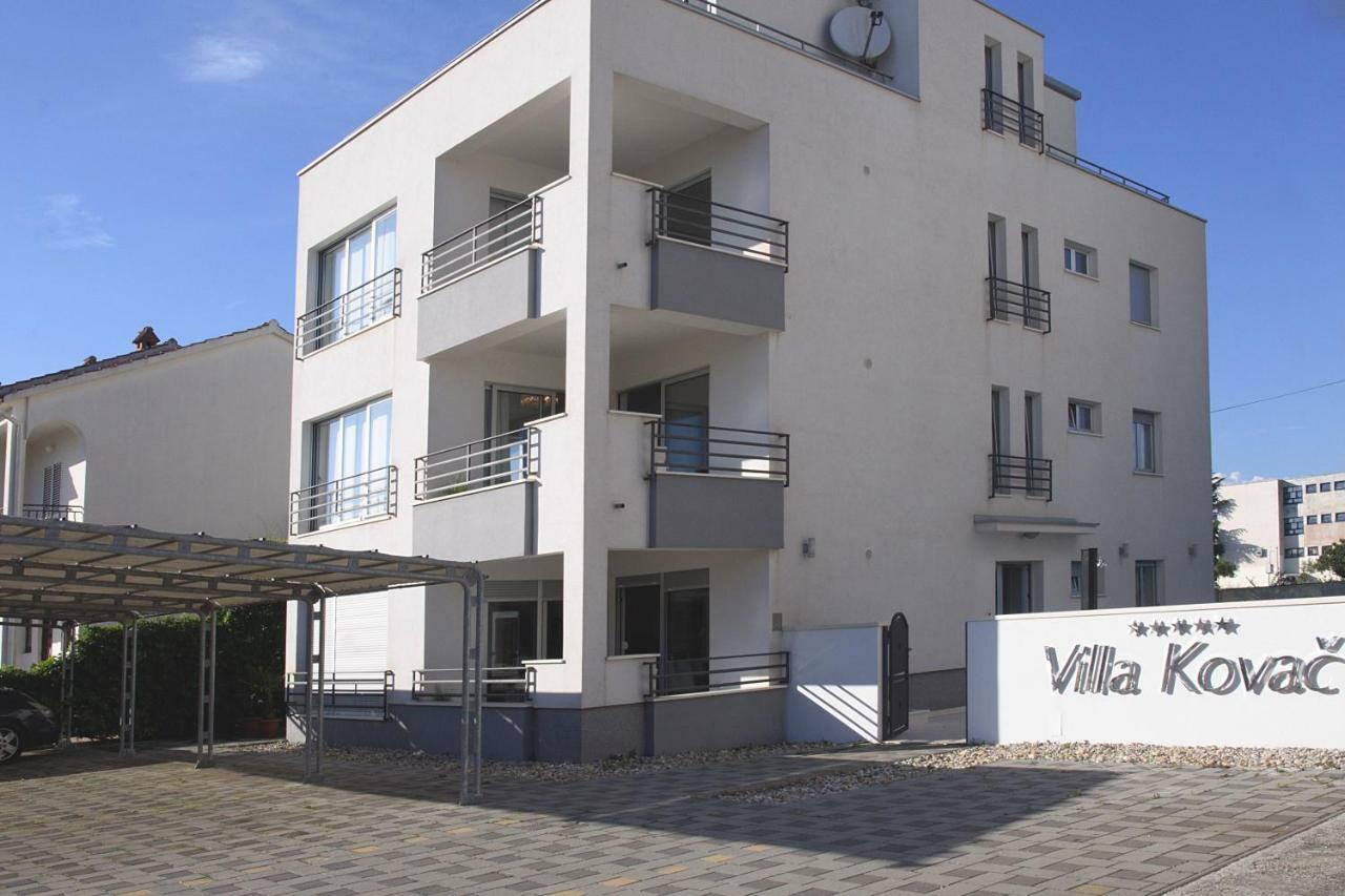Apartament Apartment Airin
